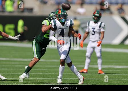 March 25, 2023: Seattle Sea Dragons quarterback BEN DINUCCI (6) looks to  pass the ball during the Orlando Guardians vs Seattle Sea Dragons XFL game  at Camping World Stadium in Orlando, Fl
