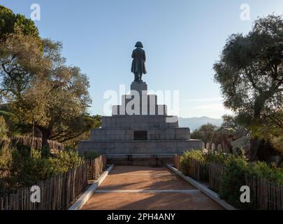 The Monument to Napoleon I in the Place d'Austerlitz, Ajaccio, Corse-du-Sud, Corsica. Stock Photo