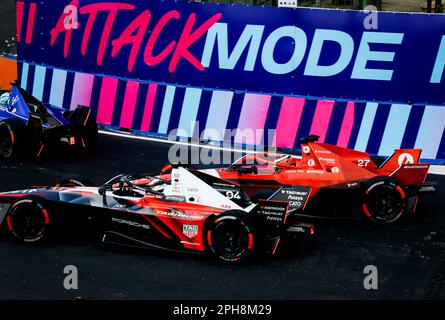 #94, Pascal WEHRLEIN, (GER), TAG Heuer Porsche Formula E Team, Porsche 99X Electric and #27, Jake DENNIS (GBR), Avalanche Andretti Formula E Team, Porsche 99X Electric during the 2023 Julius Baer São Paulo E-Prix at the Anhembi Sambadrome in Sao Paulo, Brazil. (Photo by Mauricio FERREIRA /ATP Images) SAO PAULO, BRAZIL, 25. March 2023: during the FIA Formula E World Championship, Formula E Grand Prix in BRAZIL on the Samba Drome circuit on 25. March 2023, Formel E in Brasilien im Samba Drome Circuit von Sao Paulo, fee liable image, copyright@ Mauricio FERREIRA/ATP images (FERREIRA Maurici Stock Photo