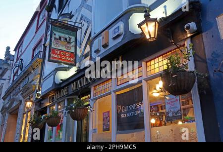 Ye Old mail Coach pub, High St, Conwy, North Wales, UK,  LL32 8DE Stock Photo