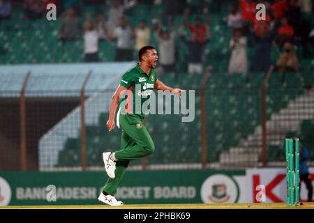 Taskin Ahmed celebrates one of his four wickets as Bangladesh win against Ireland by 22 runs (DLS method) in the first T20I of the three-match series Stock Photo