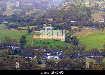 View of Mt Sturgeon station from the slopes of Mt Sturgeon Stock Photo