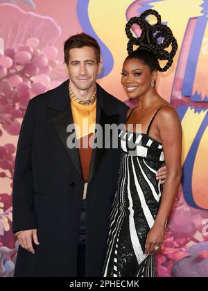 Jake Gyllenhaal and Gabrielle Union attend the 'Strange World' UK Premiere at Cineworld Leicester Square in London, England. Stock Photo