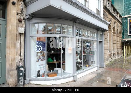 Views around Bath City Centre. the share and repair shop Stock Photo