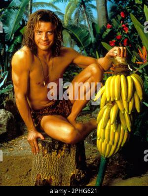 BRENDAN FRASER in GEORGE OF THE JUNGLE (1997), directed by SAM WEISMAN. Credit: DISNEY / Album Stock Photo