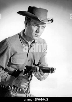 STEVE MCQUEEN in WANTED: DEAD OR ALIVE (1958), directed by GEORGE BLAIR and THOMAS CARR. Credit: CBS/FOUR STAR PROD/MALCOLM ENTERPRISES / Album Stock Photo