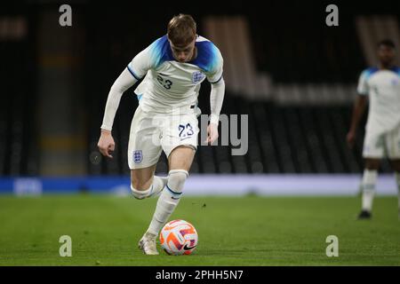 London, UK. 28th Mar, 2023. London, March 28th 2023: Cole Palmer (23 England) on the attack during the International U21 Friendly game between England and Croatia at Craven Cottage, London, England. (Pedro Soares/SPP) Credit: SPP Sport Press Photo. /Alamy Live News Stock Photo
