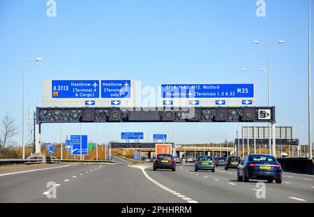 Exit 14 on M25 motorway, Surrey, England, United Kingdom Stock Photo