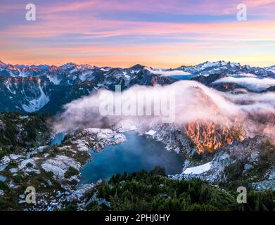 Sunset Illuminates Thunder Mountain Lake and Mt Daniel. Cascade Mountain Range, Washington. Stock Photo