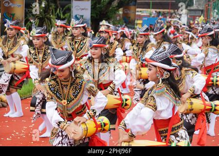 Indonesian perform reog kendang in the ceremony of Tulungagung's anniversary (Bersih Nagari) Stock Photo