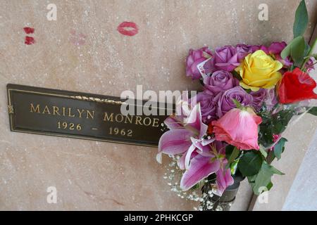 Los Angeles, California, USA 26th March 2023 Actress Marilyn Monroe's Grave at Pierce Brothers Westwood Village Memorial Park Cemetery on March 26, 2023 in Los Angeles, California, USA. Photo by Barry King/Alamy Stock Photo Stock Photo