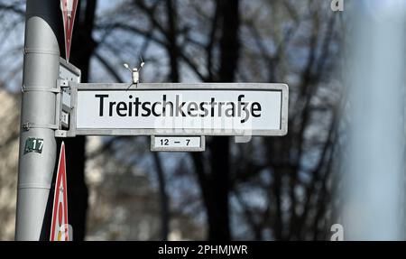 Berlin, Germany. 28th Mar, 2023. The street sign of Treitschkestraße in Berlin-Steglitz. The street is named after Heinrich von Treitschke. In the course of the discussion about Berlin street names with anti-Semitic references, this street is also under criticism. Credit: Jonathan Penschek/dpa/Alamy Live News Stock Photo