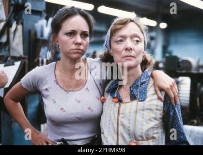 NORMA NRAE 1979 20th Century Fox film with Sally Field at left and Barbara Baxley