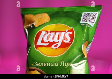 Tyumen Russie 06 Janvier 2023 : Ponce Chips Avec Fromage Et