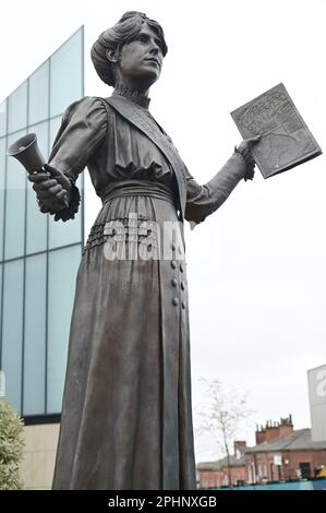 Annie Kenney statue Stock Photo