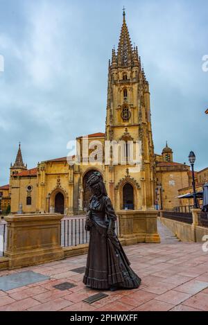 La Regenta statue in front of the Metropolitan Cathedral of San Salvador of Oviedo in Spain. Stock Photo