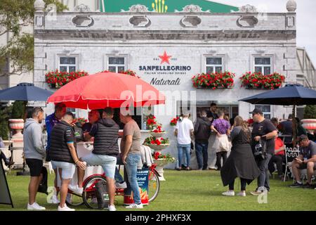 Melbourne, Australia, 30 March, 2023. A view of one of the many bars in and around the Albert Park Grand Prix circuit during The Australian Formula One Grand Prix on March 30, 2023, at The Melbourne Grand Prix Circuit in Albert Park, Australia. Credit: Dave Hewison/Speed Media/Alamy Live News Stock Photo