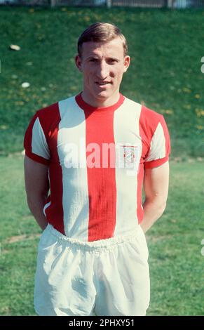 Munich, Deutschland. 20th Mar, 2023. ARCHIVE PHOTO: Georg SCHWARZENBECK turns 75 on April 3, 2023, Hans-Georg SCHWARZENBECK, Germany, soccer player, FC Bayern Munich, portrait, portrait, half figure, upright format, team presentation, season 1976/77, Bundesliga, June 1st, 1976, ? Credit: dpa/Alamy Live News Stock Photo