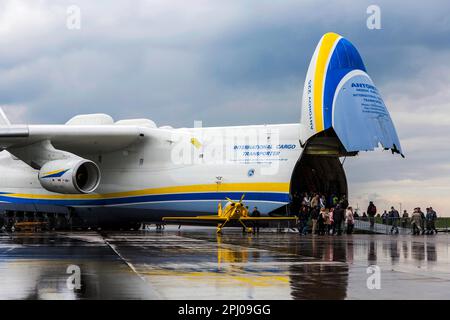 Antonov An225 Mrija strategic transporter, the worlds longest and heaviest aircraft, Antonov Airlines, Antonov Design Bureau, the only airworthy Stock Photo