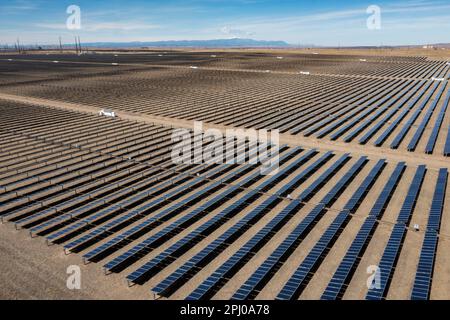 Pueblo, Colorado, The Bighorn Solar Project. The 300 Megawatt facility will provide most of the power for the nearby Evraz Rocky Mountain Steel mill Stock Photo