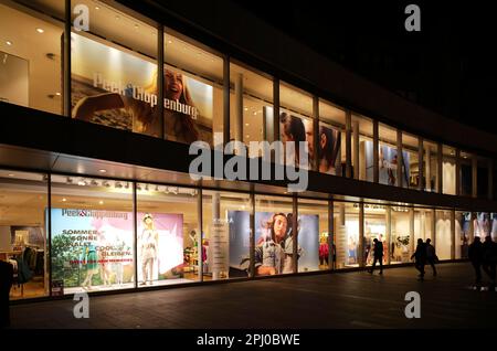 Peek & Cloppenburg, department stores chain, night shot, Mainz, Rhineland-Palatinate, Germany Stock Photo