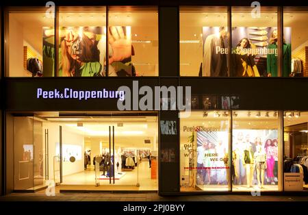 Peek & Cloppenburg, department stores chain, night shot, Mainz, Rhineland-Palatinate, Germany Stock Photo