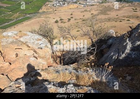 Hike along the Cliffs of Arbel Nature Reserve neat Tiberias and the Sea of Galilee, Israel Stock Photo