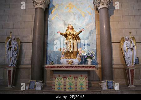 Cathédrale de la Major (Cathédrale Sainte Marie Majeure), Place de la Major, Marseille, Bouches-du-Rhone, Provence, France, Mediterranean Sea, Europe Stock Photo