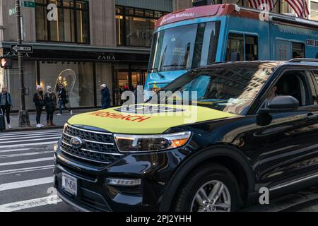 New York, USA. 30th Mar, 2023. Mitzvah Tank Parade on 5th Avenue in New York on March 30, 2023 for upcoming Jewish holiday of Passover. Chabad Lubavitch Mitzvah Tank Organization is the sponsor of the Annual NYC Mitzvah Tank Parade. (Photo by Lev Radin/Sipa USA) Credit: Sipa USA/Alamy Live News Stock Photo