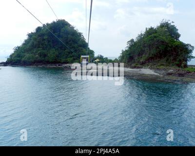 The Philippines, Samar Island:   Malajog Ridge Nature Reserve:  Calbayog Zip Line runs 750 metres over the water to Daraga Islet.  View from the Zip L Stock Photo