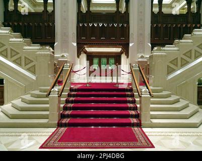 Oman, Muscat:  the main staircase in the foyer of the Royal Opera House, inaugurated in 2011.   The building takes its motifs from Islamic, Mughal, Or Stock Photo