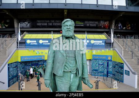 Ireland, Leinster, Dublin:  statue of Michael Cusack (1847-1906), founder of the Gaelic Athletic Association, outside the Aviva Stadium in Lansdowne R Stock Photo