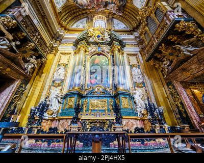 The altar dedicated to Ignatius of Loyola in the Church of Jesus - Rome ...