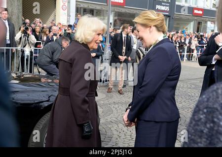 Berlin, Germany. 30th Mar, 2023. Camilla, Queen Consort and Franziska Giffey visit Wittenbergplatz Food Market on March 30, 2023 in Berlin, Germany. Credit: Geisler-Fotopress GmbH/Alamy Live News Stock Photo