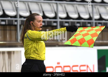 Linkoping, Sweden. 31st Mar, 2023. Linkoping Arena, Linkoping, Sweden, March 31st 2023: Assistant referee Elsa Wisting in the game in the Swedish League OBOS Damallsvenskan on March 31st 2023 between Linkoping FC and FC Rosengard at Linkoping Arena in Linkoping, Sweden (Peter Sonander/SPP) Credit: SPP Sport Press Photo. /Alamy Live News Stock Photo