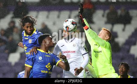 Brussels, Belgium. 31st Mar, 2023. Beveren's Dieumerci Mbokani fights for the ball during a soccer match between RSCA Futures (Anderlecht U23) and SK Beveren, Friday 31 March 2023 in Brussels, on day 5 (out of 10) of the Promotion Play-Offs of the 2022-2023 'Challenger Pro League' 1B second division of the Belgian championship. BELGA PHOTO VIRGINIE LEFOUR Credit: Belga News Agency/Alamy Live News Stock Photo