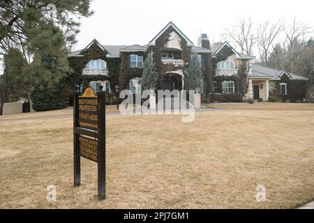 Large exclusive single family home for sale for $3.3 million near Broadmoor Hotel.  Exclusive neighborhood in Colorado Springs, Colorado Stock Photo