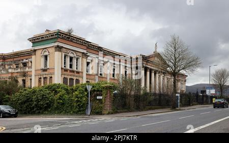 Former UK courthouse now derelict building at risk in Northern Ireland. Crumlin Road Courthouse Crumlin Road Belfast in ruins. Stock Photo