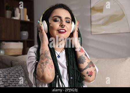 Female with tattoos hi-res stock photography and images - Page 30 - Alamy