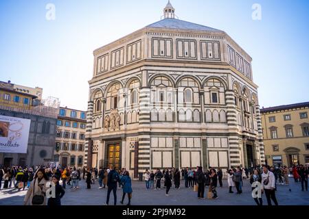 The Baptistery, the oldest building in Florence, next to the Duomo. Florence, Italy Stock Photo
