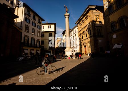 Colonna di Giustizia in Pizza di Santa Trinita, a column from the Baths of Caracalla in Rome. Gift from Cosimo I to Pope Pius IV Stock Photo