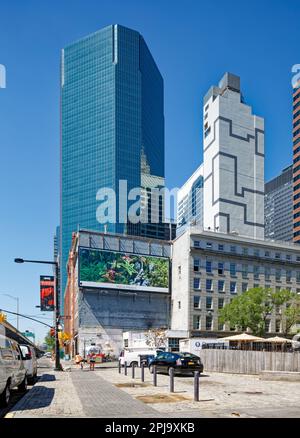 July, 2015 view: 180 Maiden Lane, aka Continental Center, presents blue mirrors angled at 45 degrees from the East River and the street grid. Stock Photo