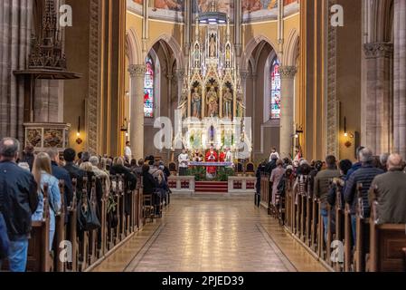 Kastel Stari, Croatia. 02nd Apr, 2023. Priest Ivan Curic leads the Palm Sunday mass at Cathedral basilica of St. Peter in Dakovo, Croatia on April 2, 2023. Photo: Davor Javorovic/PIXSELL Credit: Pixsell/Alamy Live News Stock Photo