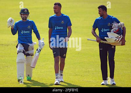 From left...Litton Kumar Das, Shariful Isalm and Ebadot Hossain during  Bangladesh Test Cricket Team attends practice session ahead of their alpne Tes Stock Photo