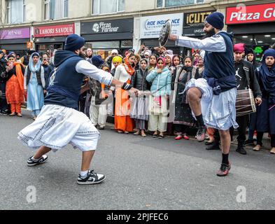 London, UK. 02nd Apr, 2023. Sikh Vaisakhi celebrates the birth of the Khalsa, the day Sikhism was born as a collective faith, which happened in 1699. It is estimated that around 30 million follow Sikhism worldwide, and 400,000 people in the UK are Sikh. Huge crowds lined up the streets of Hounslow, for the annual Sikh Vaisakhi Festival. Credit: Paul Quezada-Neiman/Alamy Live News Stock Photo