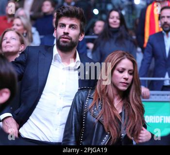 Madrid, Spain. 24th Mar, 2019. Former soccer player Gerard Pique, at that time organizer of the Davis Cup Tournament, and his partner, at that time, colombian singer Shakira, during a tennis match. Credit: Cesar Luis de Luca/dpa/Alamy Live News Stock Photo