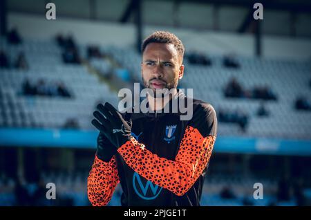 Malmoe, Sweden. 01st, April 2023. Isaac Thelin of Malmo FF is warming up before the Allsvenskan match between Malmo FF and Kalmar FF at Eleda Stadion in Malmoe. (Photo credit: Gonzales Photo - Joe Miller). Stock Photo