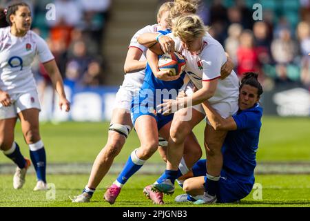 Marlie Packer of England Women is tackled during the TikTok Women’s Six Nations match England vs Italy at Cinch Stadium at Franklin's Gardens, Northampton, United Kingdom, 2nd April 2023  (Photo by Nick Browning/News Images) Stock Photo