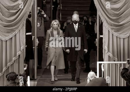 P012021CK-0355: President-elect Joe Biden and Dr. Jill Biden arrive to the inaugural platform Wednesday, Jan. 20, 2021, for the 59th Presidential Inauguration at the U.S. Capitol in Washington, D.C. (Official White House Photo by Chuck Kennedy) Stock Photo