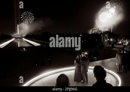 V20210120LJ-2442: Vice President Kamala Harris and Mr. Doug Emhoff, listen as singer Katy Perry performs during a firework show for the Celebrate America special in celebration of the 59th Presidential Inauguration Wednesday, Jan. 20, 2021, at the Lincoln Memorial in Washington, D.C. (Official White House Photo by Lawrence Jackson) Stock Photo